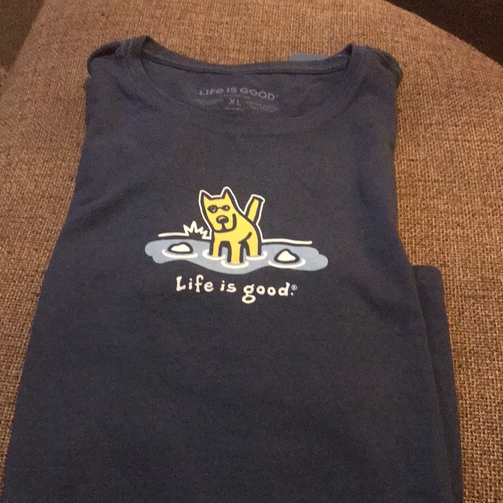 Life is Good Tee shirt women’s XL